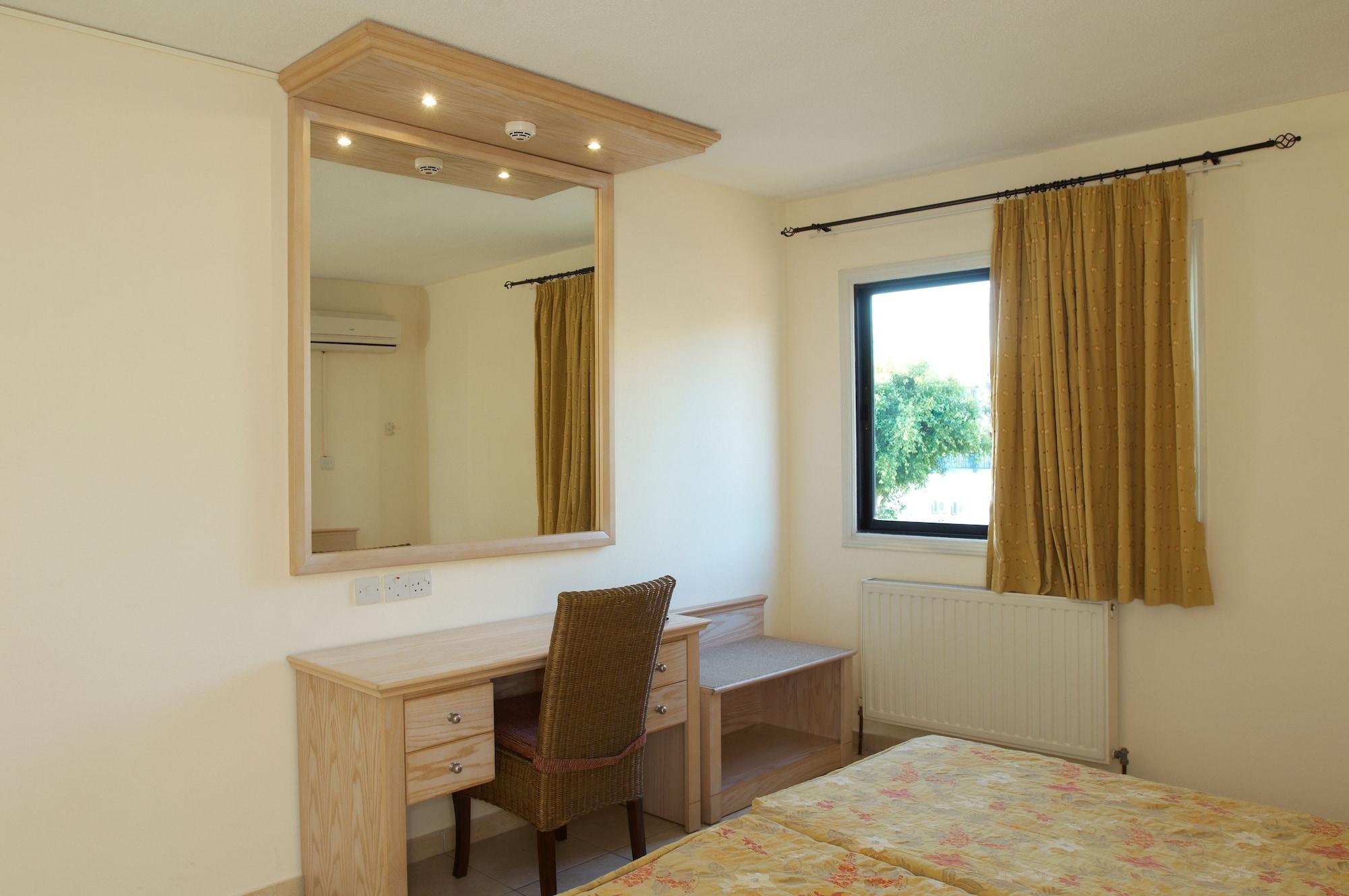 Senator Hotel Apartments - Adults Only Ajía Nápa Kültér fotó