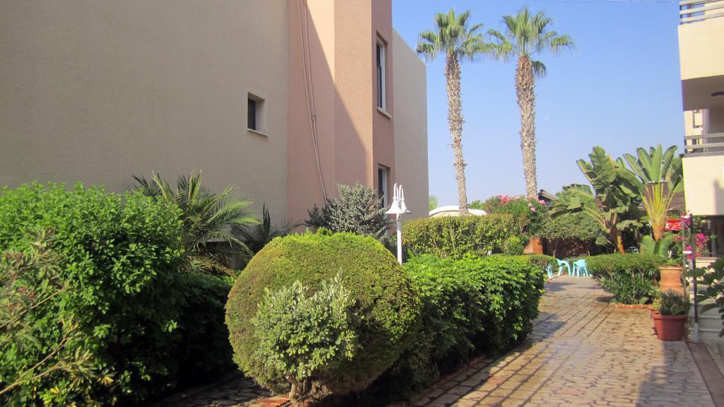 Senator Hotel Apartments - Adults Only Ajía Nápa Kültér fotó
