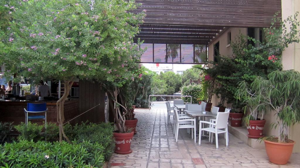 Senator Hotel Apartments - Adults Only Ajía Nápa Kültér fotó