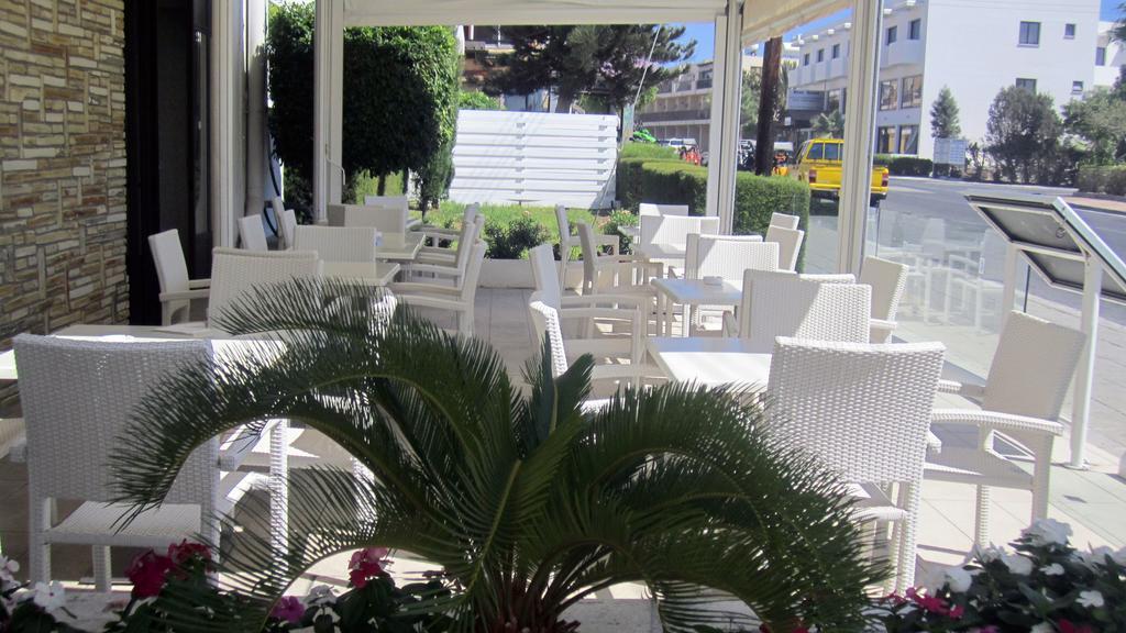 Senator Hotel Apartments - Adults Only Ajía Nápa Kültér fotó